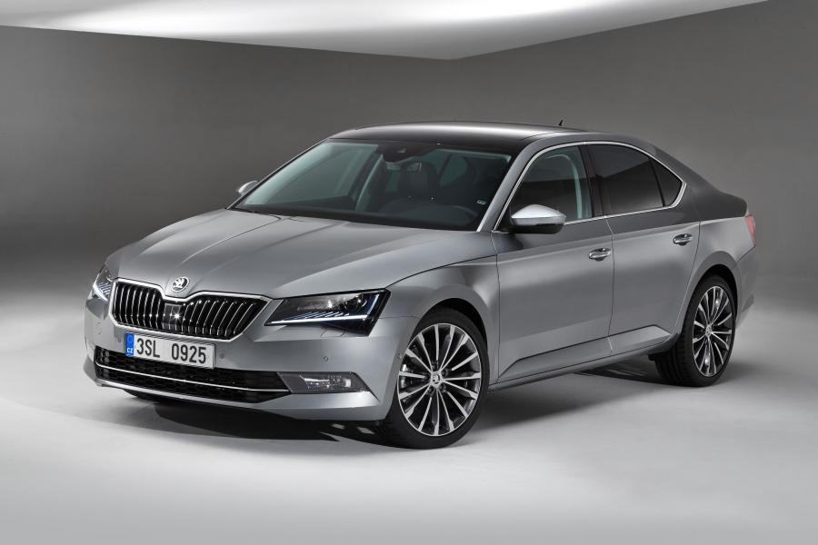  Skoda Superb 2015 года  (фото 1 из 27)